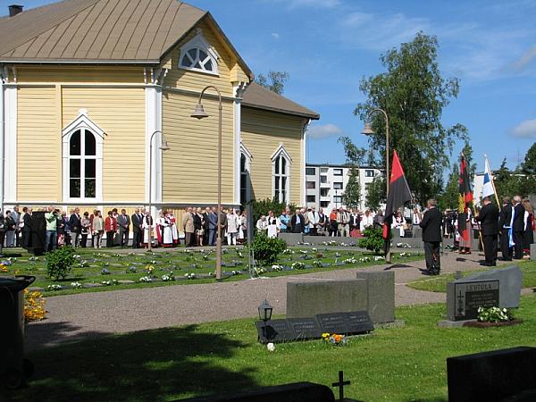 juhlat 12-28